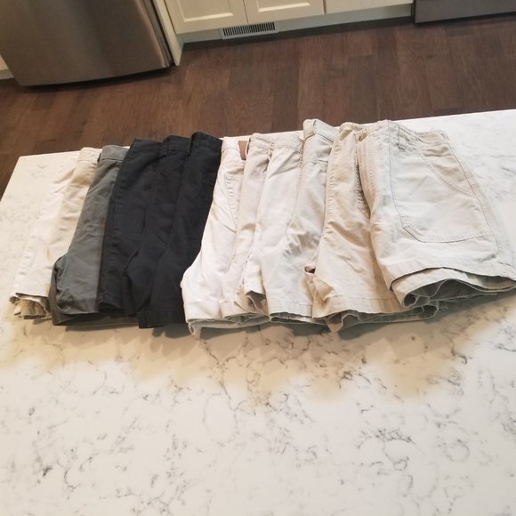 Eddie Bauer - Size 10 Flat Front Shorts - Picture 7 of 7